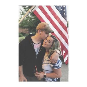 Meet your Posher, Macy